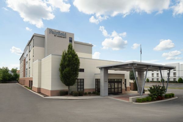 Fairfield Inn And Suites By Marriott Chattanooga East - Chattanooga, TN