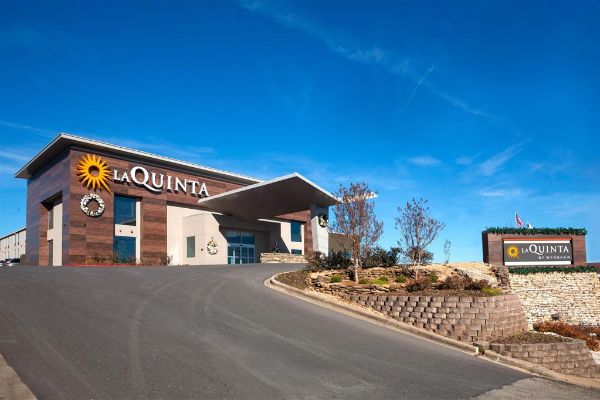 La Quinta Inn & Suites By Wyndham Branson - Branson, MO