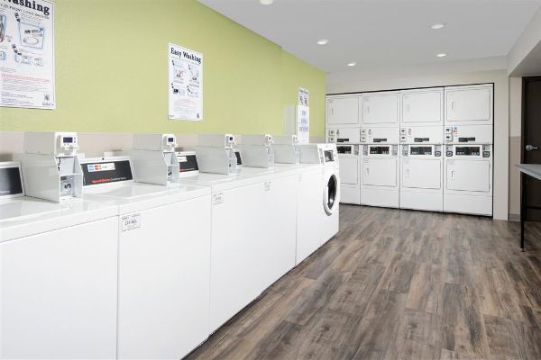Woodspring Suites Orlando International Drive - 키씸미