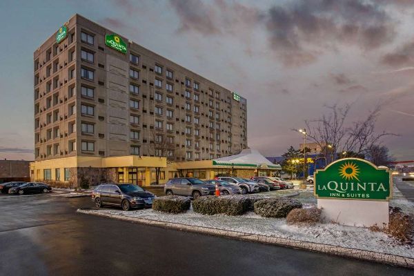 La Quinta Inn & Suites By Wyndham New Haven - 뉴헤이븐
