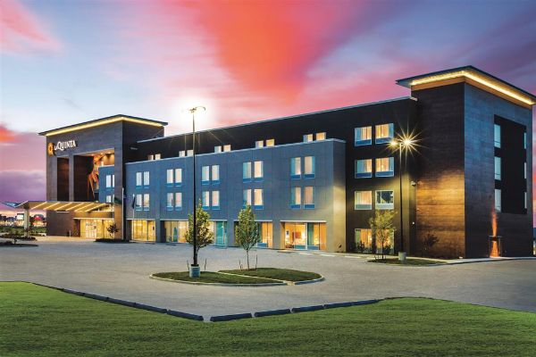 La Quinta Inn & Suites By Wyndham Wichita Northeast - Wichita, KS