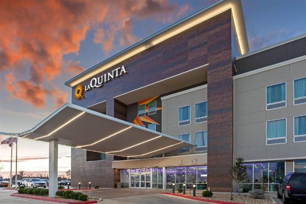 La Quinta Inn & Suites By Wyndham Lubbock South - Lubbock, TX