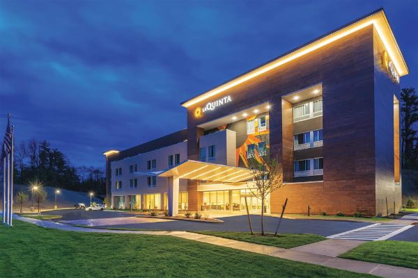 La Quinta Inn & Suites By Wyndham Clifton Park/saratoga Area - Clifton Park, NY