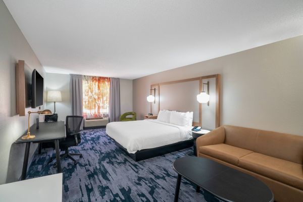 Fairfield Inn And Suites By Marriott Memphis I-240 And Perkins - Memphis, TN