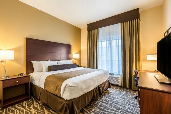 Cobblestone Hotel & Suites - Stevens Point - Stevens Point, WI