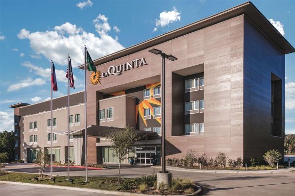 La Quinta Inn & Suites By Wyndham Dallas - Richardson - Carrollton, TX
