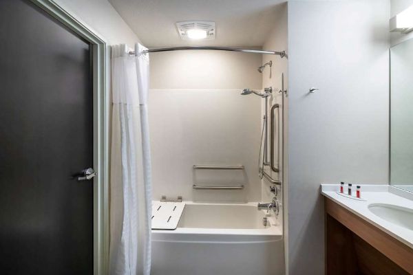Microtel Inn & Suites By Wyndham Carlisle - Carlisle, PA