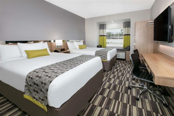 Microtel Inn & Suites By Wyndham Lubbock - Lubbock, TX