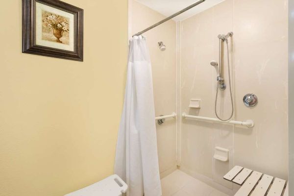 Baymont By Wyndham Savannah Midtown - Savannah, GA