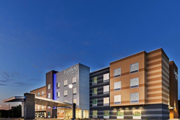 Fairfield By Marriott Inn And Suites Aberdeen Sd - Aberdeen, SD