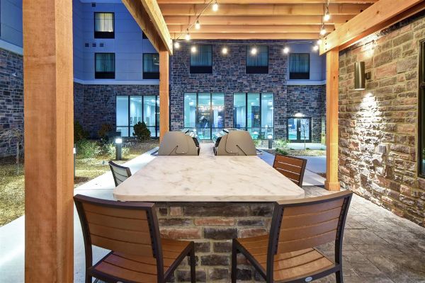 Homewood Suites By Hilton Orange New Haven - New Haven, CT