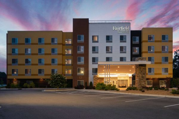 Fairfield Inn And Suites By Marriott Rocky Mount - Rocky Mount, NC