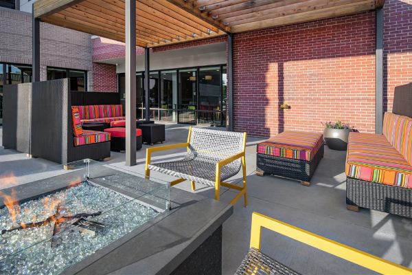 Home2 Suites By Hilton Omaha I-80 At 72nd Street - Omaha, NE