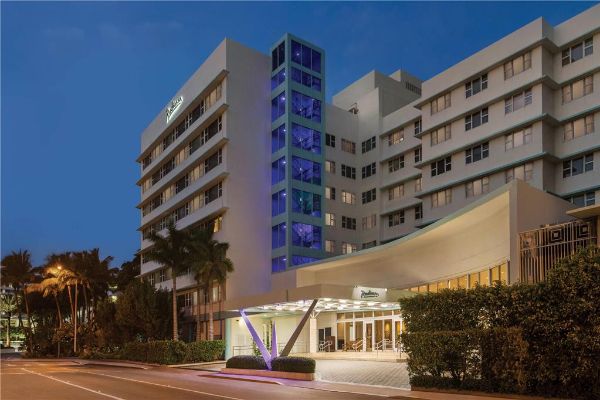 Radisson Resort Miami Beach - マイアミ・ビーチ, FL