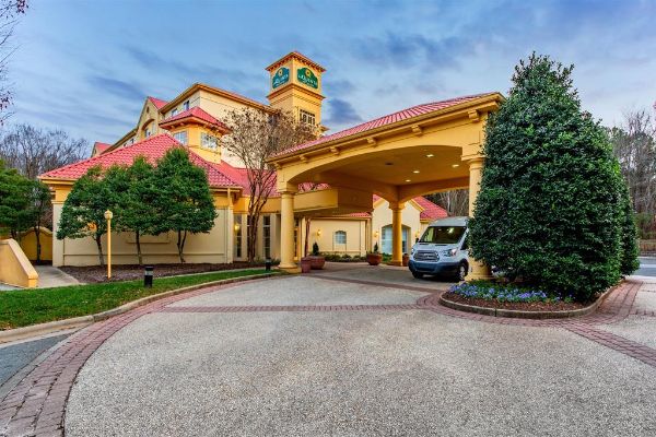 La Quinta Inn & Suites By Wyndham Raleigh/durham Southpoint - Durham, NC