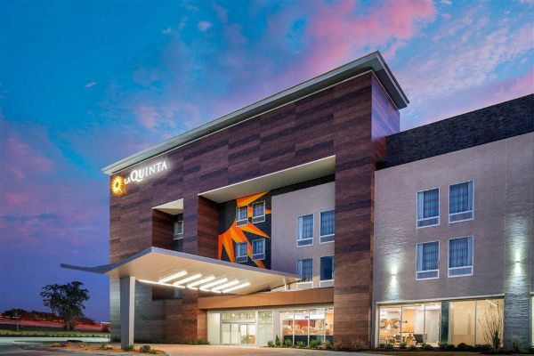 La Quinta By Wyndham Dallas Lewisville - Dallas, TX