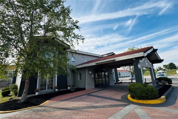 Baymont By Wyndham Indianapolis Airport Lynhurst - Avon, IN