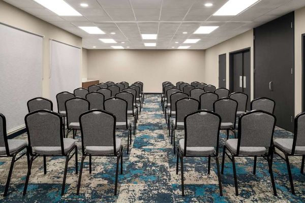 La Quinta Inn & Suites By Wyndham Round Rock North - Round Rock, TX