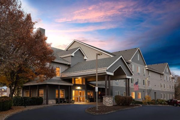 La Quinta Inn & Suites By Wyndham Eugene - Eugene, OR
