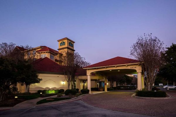 La Quinta Inn & Suites By Wyndham Austin Southwest - Austin, TX