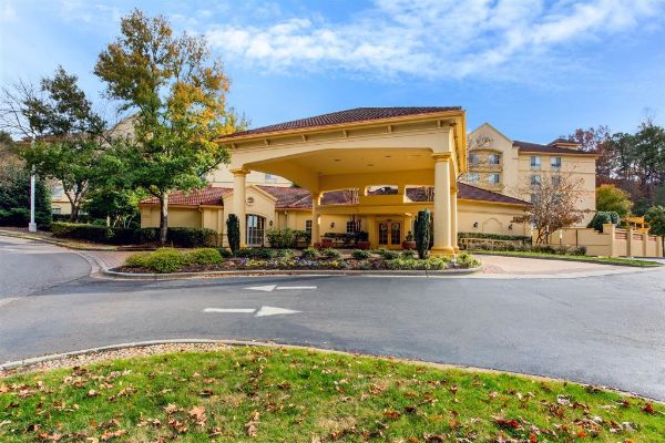 La Quinta Inn & Suites By Wyndham Raleigh Crabtree - Raleigh, NC