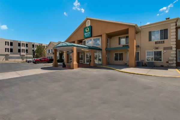 Quality Inn & Suites Salt Lake City Airport West - Salt Lake City, UT