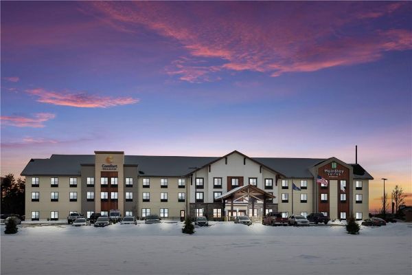 Mainstay Suites Gaylord - Gaylord, MI