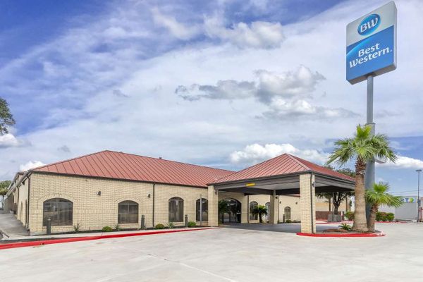 Best Western Near Lackland Afb/seaworld - Helotes, TX
