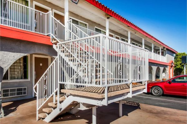 Hotel Europa Ridgecrest - Ridgecrest, CA