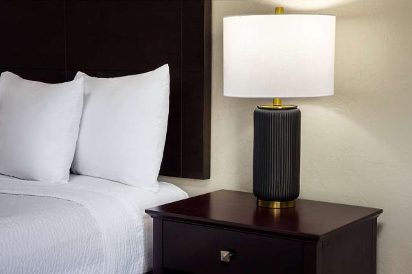 Wyndham Tucson Airport Hotel & Conference Center - Tucson, AZ