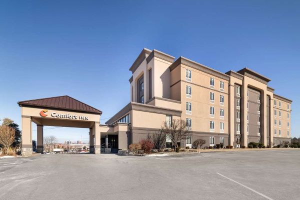 Comfort Inn Manchester Airport - Manchester, NH
