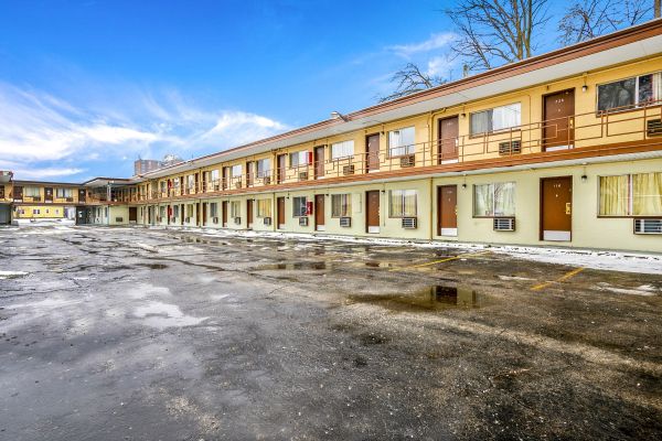 Oyo Hotel Peoria Il I 74 - Peoria, IL