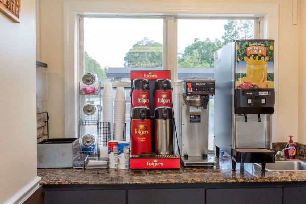 Knights Inn Statesboro - Statesboro, GA