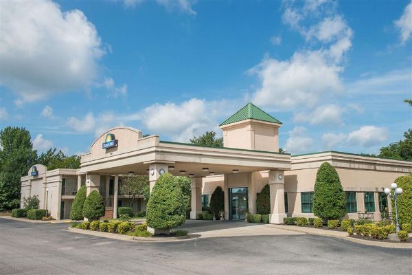 Days Inn By Wyndham Paducah I-24 Exit 4 - Paducah, KY