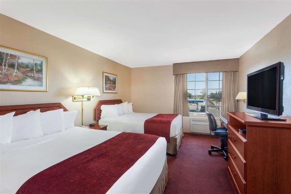 Ramada By Wyndham Fresno Northwest - 프레즈노