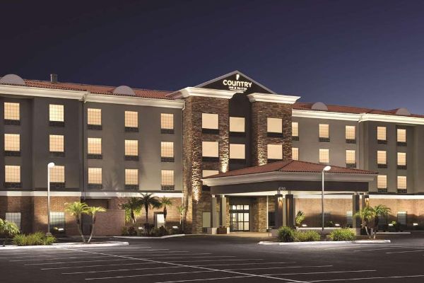 Country Inn & Suites By Radisson Tampa Airport East-rj Stadium (Former Holiday Inn Express & Suites) - Tampa, FL