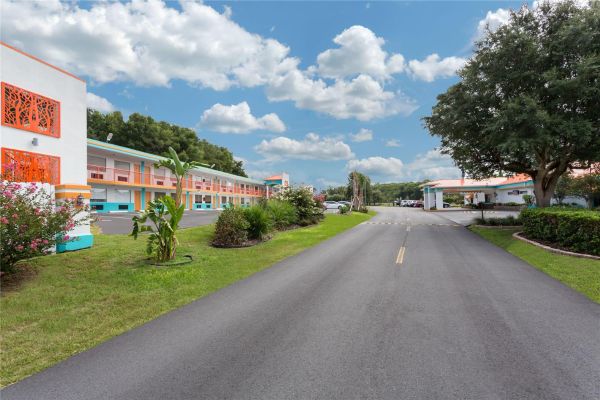 Howard Johnson By Wyndham Ocala Fl I-75 - Ocala, FL