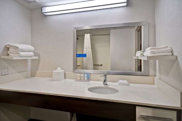 Hampton Inn New York-jfk - Long Beach, NY