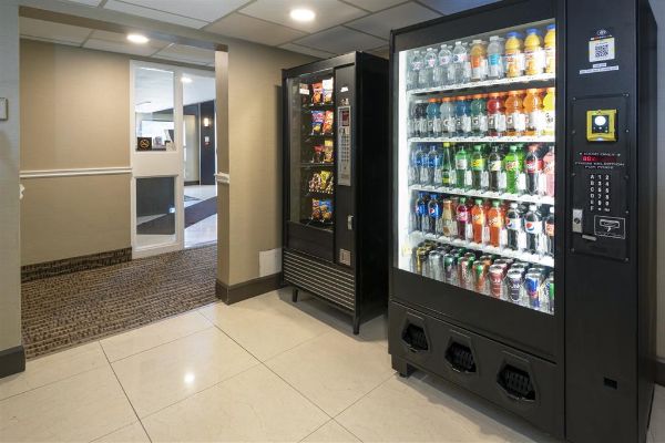 Comfort Inn Lakeshore - North Bay