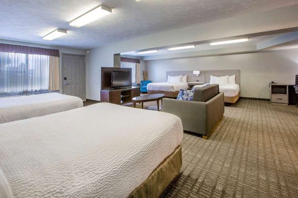 Days Inn & Suites By Wyndham Moncton - Moncton