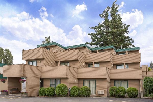 Ramada By Wyndham Quesnel - Quesnel
