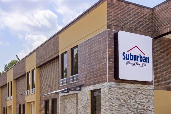 Suburban Studios Raleigh North - 노스캐롤라이나