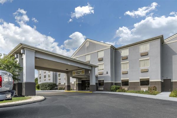 Comfort Inn Butler - Butler, PA