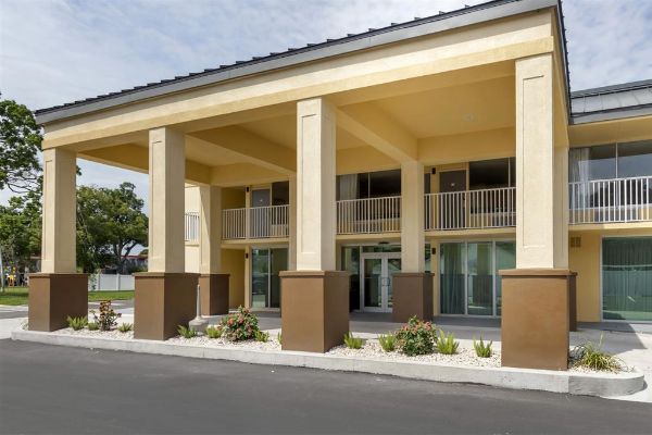 Quality Inn Saint Petersburg North-tampa Bay - Gulfport, FL