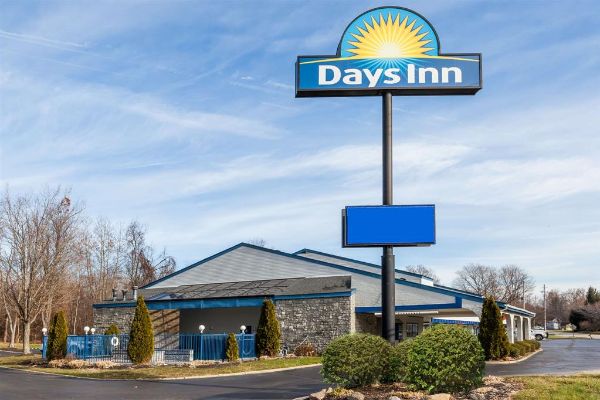 Ohio Days Inn By Wyndham Kent - Akron - Akron, OH