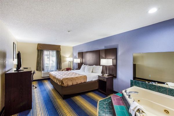 Comfort Inn Charleston South - Charleston, WV