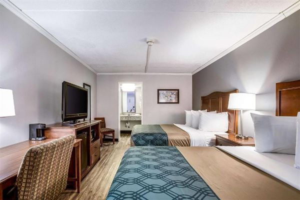 Mi Travelodge By Wyndham Canton/livonia Area - Westland, MI