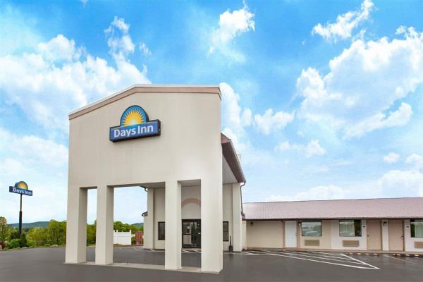 Days Inn By Wyndham Grantville Hershey North - Hershey, PA