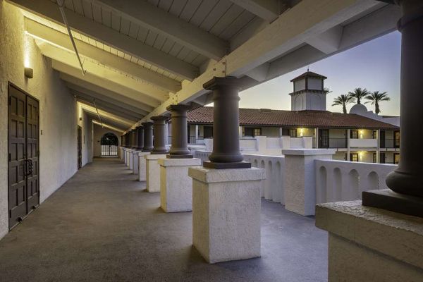 Embassy Suites By Hilton Palm Desert - Palm Desert, CA
