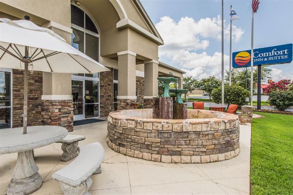 Comfort Inn & Suites Greenwood Near University - Greenwood, SC